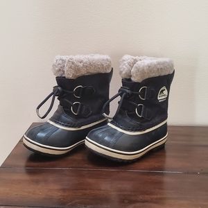 Sorel snow boots size US 8